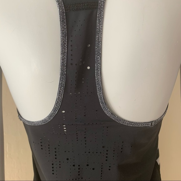 LULULEMON Water Bound Singlet Tank Top Apex Stripe Printed Black Dune Workout - Picture 9 of 15